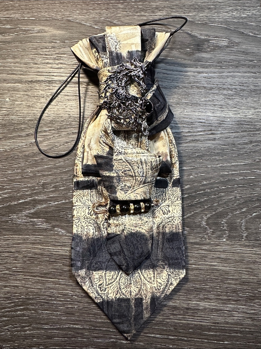 Martinicarl's Western Black and Cream Necklace Tie. With a Horse Brooch